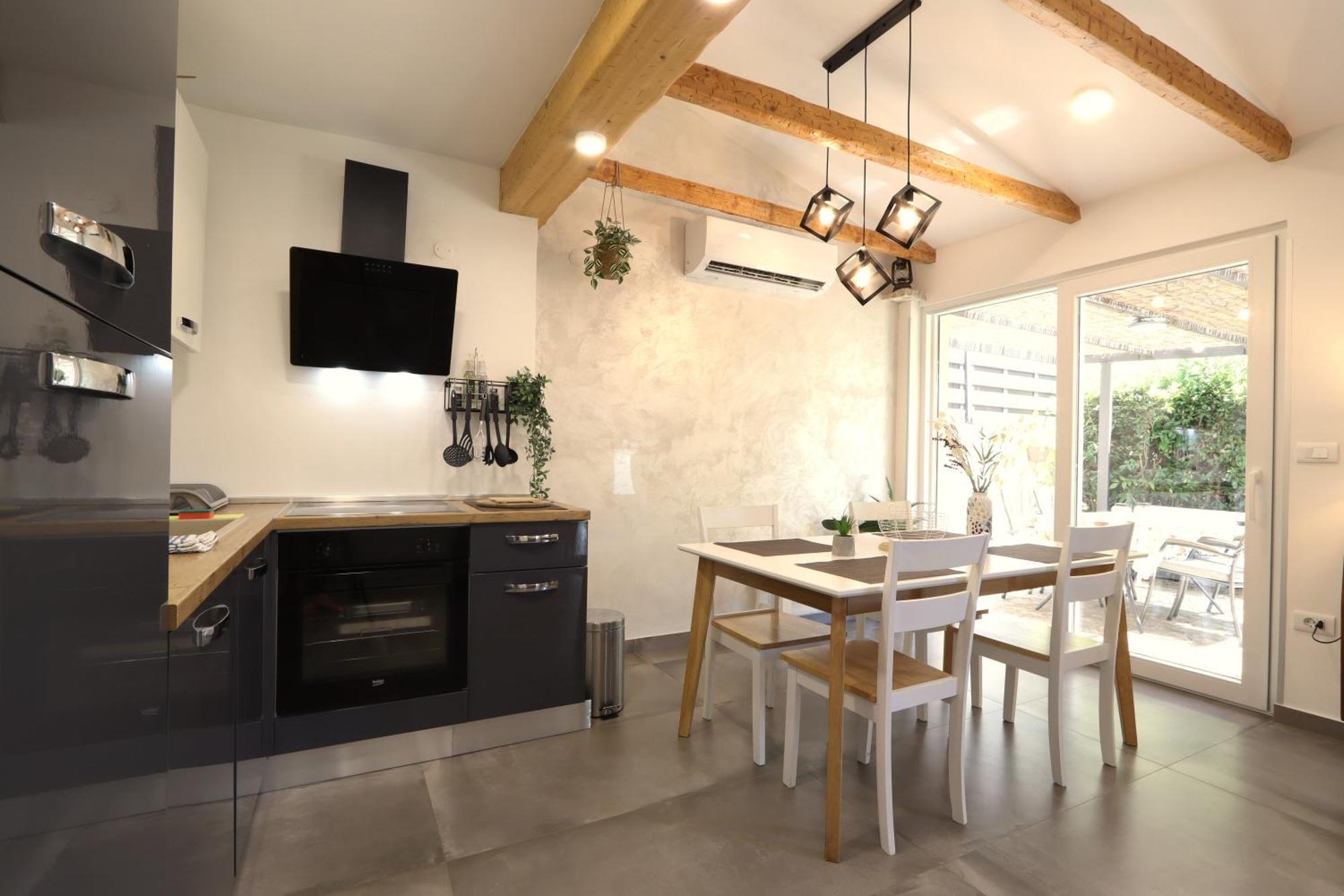 Holiday House "Laurus Garden" With Private Parking Medulin Exteriér fotografie